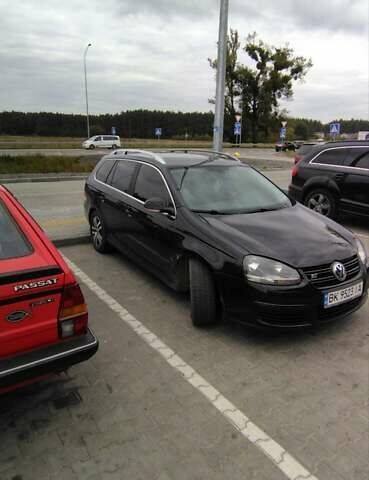 Черный Фольксваген Гольф, объемом двигателя 1.39 л и пробегом 241 тыс. км за 5300 $, фото 14 на Automoto.ua