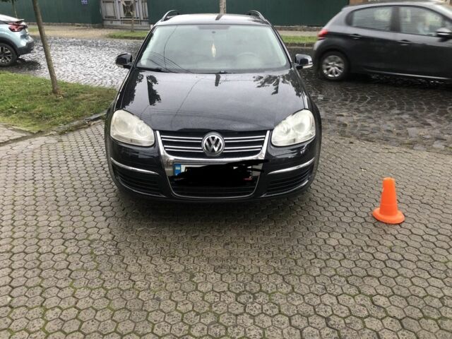 Черный Фольксваген Гольф, объемом двигателя 1.6 л и пробегом 248 тыс. км за 5700 $, фото 1 на Automoto.ua