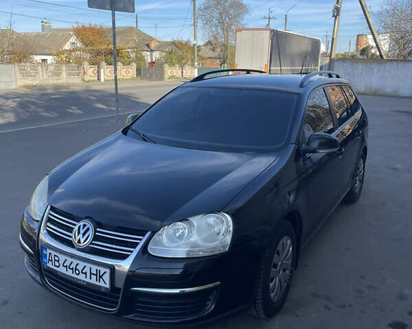 Черный Фольксваген Гольф, объемом двигателя 1.6 л и пробегом 267 тыс. км за 6500 $, фото 2 на Automoto.ua