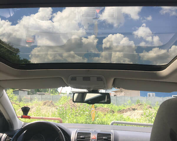 Черный Фольксваген Гольф, объемом двигателя 1.4 л и пробегом 236 тыс. км за 5600 $, фото 11 на Automoto.ua