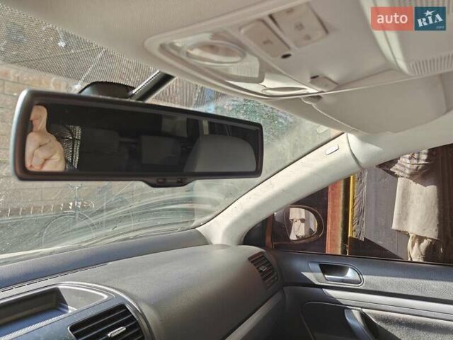 Чорний Фольксваген Гольф, об'ємом двигуна 1.4 л та пробігом 272 тис. км за 5999 $, фото 5 на Automoto.ua