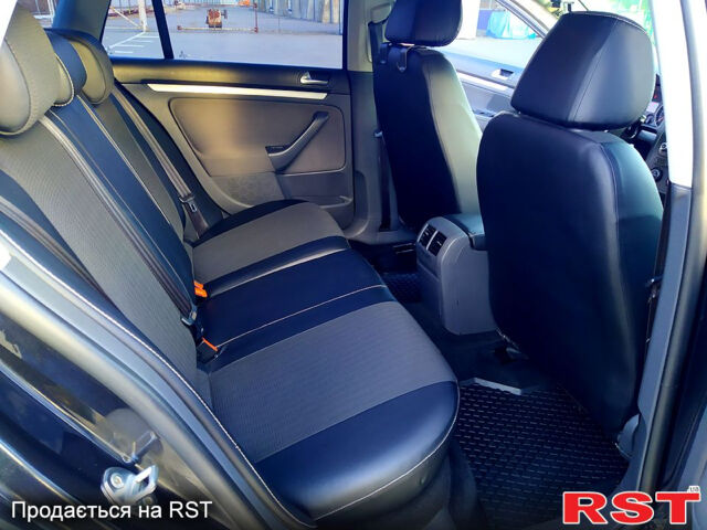 Чорний Фольксваген Гольф, об'ємом двигуна 1.6 л та пробігом 216 тис. км за 6200 $, фото 11 на Automoto.ua