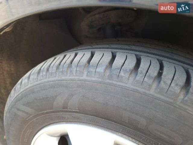 Черный Фольксваген Гольф, объемом двигателя 1.6 л и пробегом 102 тыс. км за 7100 $, фото 3 на Automoto.ua