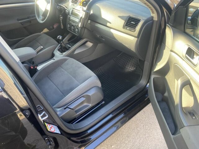 Чорний Фольксваген Гольф, об'ємом двигуна 1.4 л та пробігом 265 тис. км за 6200 $, фото 14 на Automoto.ua