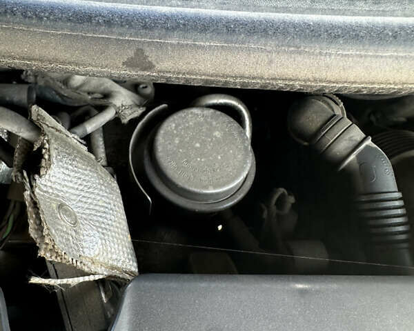 Черный Фольксваген Гольф, объемом двигателя 1.9 л и пробегом 234 тыс. км за 6100 $, фото 22 на Automoto.ua