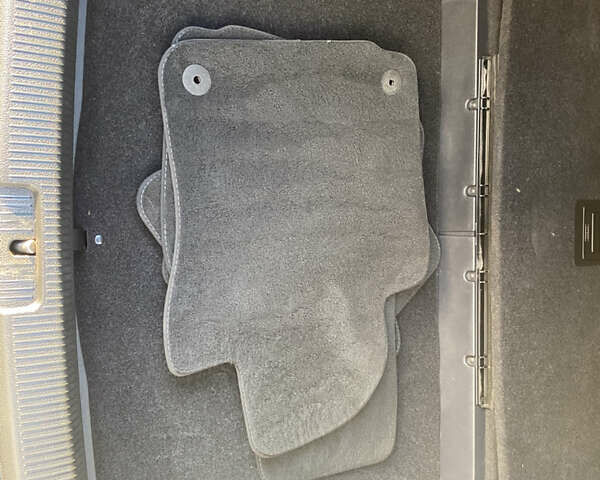 Черный Фольксваген Гольф, объемом двигателя 1.4 л и пробегом 265 тыс. км за 6200 $, фото 10 на Automoto.ua