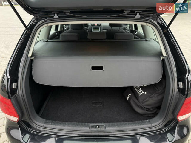 Черный Фольксваген Гольф, объемом двигателя 1.6 л и пробегом 219 тыс. км за 6499 $, фото 50 на Automoto.ua