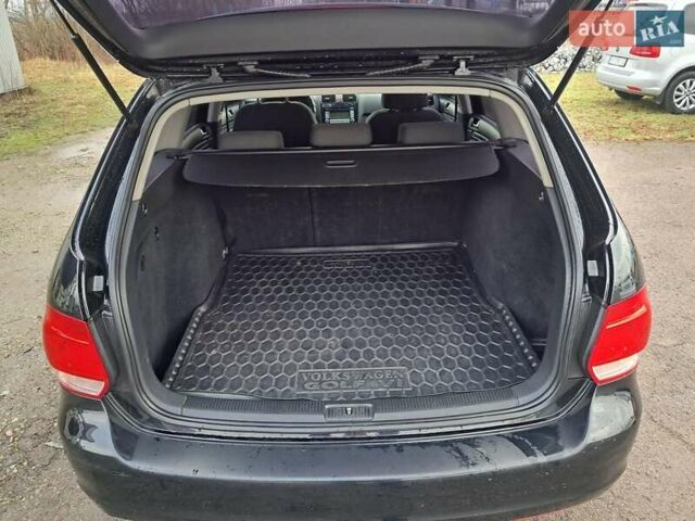 Черный Фольксваген Гольф, объемом двигателя 1.6 л и пробегом 247 тыс. км за 5500 $, фото 8 на Automoto.ua
