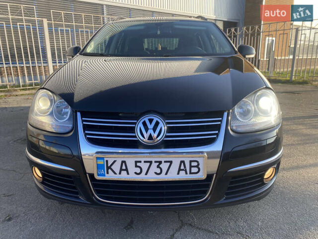 Черный Фольксваген Гольф, объемом двигателя 1.4 л и пробегом 265 тыс. км за 6200 $, фото 1 на Automoto.ua