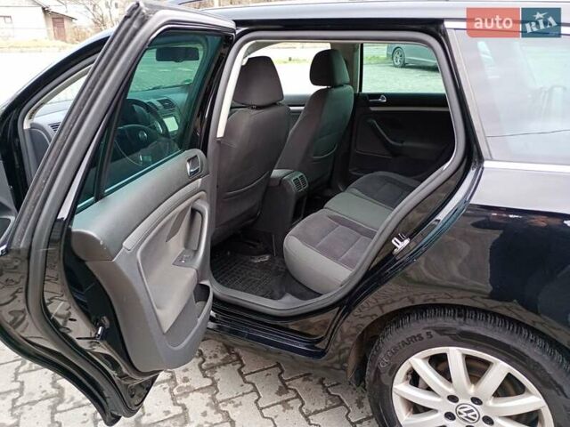 Черный Фольксваген Гольф, объемом двигателя 1.39 л и пробегом 173 тыс. км за 5999 $, фото 12 на Automoto.ua