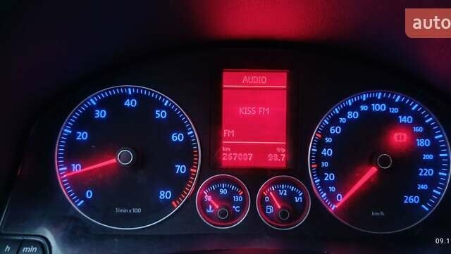 Черный Фольксваген Гольф, объемом двигателя 1.4 л и пробегом 267 тыс. км за 6300 $, фото 12 на Automoto.ua