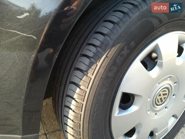 Черный Фольксваген Гольф, объемом двигателя 1.6 л и пробегом 102 тыс. км за 7100 $, фото 4 на Automoto.ua