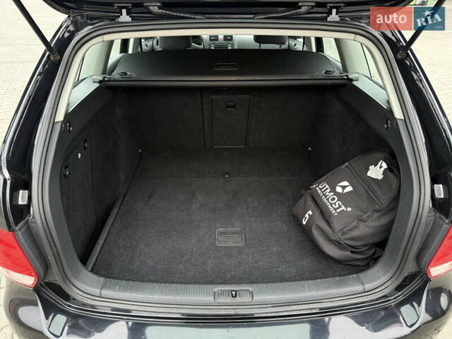 Черный Фольксваген Гольф, объемом двигателя 1.6 л и пробегом 219 тыс. км за 6499 $, фото 51 на Automoto.ua