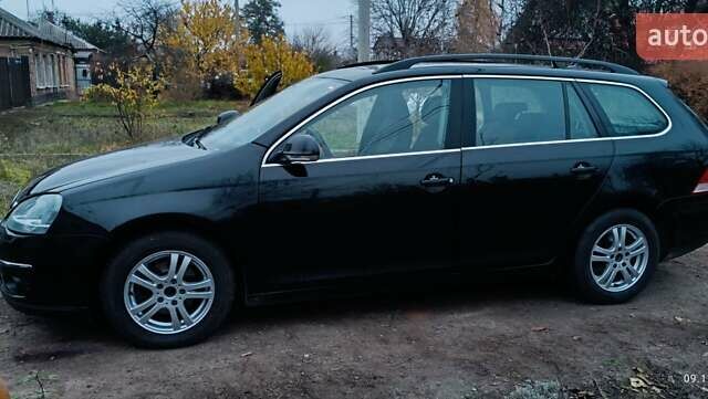Черный Фольксваген Гольф, объемом двигателя 1.4 л и пробегом 267 тыс. км за 6300 $, фото 5 на Automoto.ua