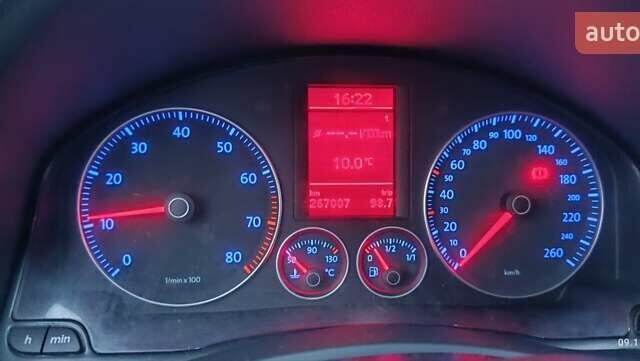 Черный Фольксваген Гольф, объемом двигателя 1.4 л и пробегом 267 тыс. км за 6300 $, фото 22 на Automoto.ua