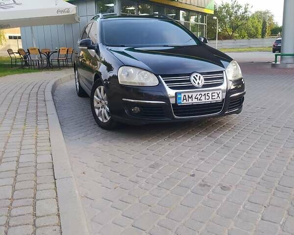 Черный Фольксваген Гольф, объемом двигателя 1.39 л и пробегом 250 тыс. км за 4500 $, фото 7 на Automoto.ua