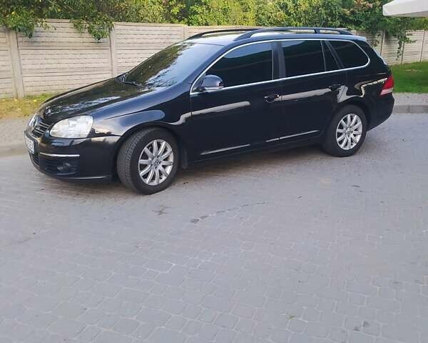 Черный Фольксваген Гольф, объемом двигателя 1.39 л и пробегом 250 тыс. км за 4500 $, фото 21 на Automoto.ua