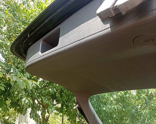 Черный Фольксваген Гольф, объемом двигателя 1.4 л и пробегом 139 тыс. км за 7200 $, фото 28 на Automoto.ua