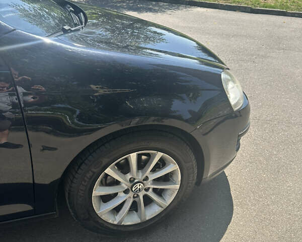 Черный Фольксваген Гольф, объемом двигателя 1.9 л и пробегом 234 тыс. км за 6100 $, фото 9 на Automoto.ua