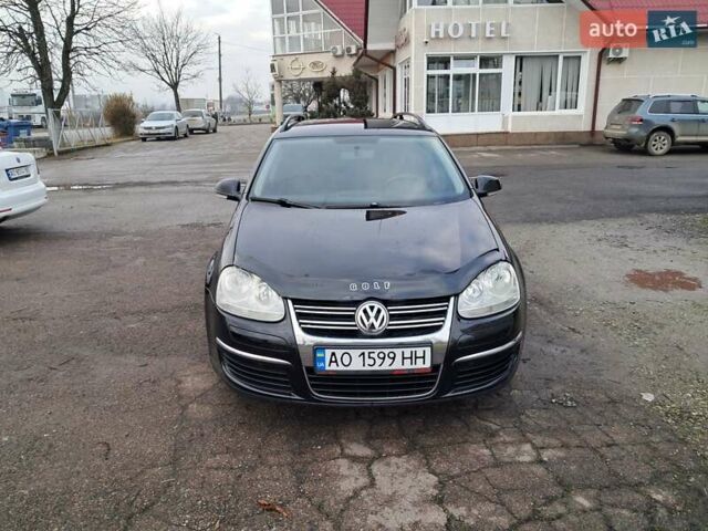 Черный Фольксваген Гольф, объемом двигателя 1.6 л и пробегом 247 тыс. км за 5500 $, фото 13 на Automoto.ua