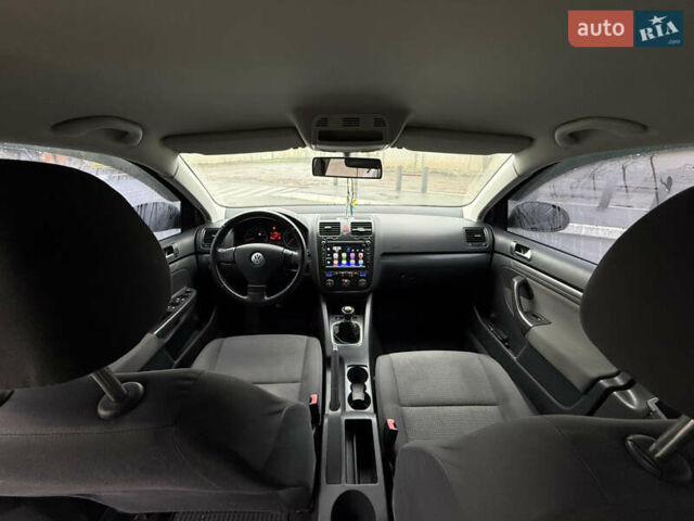 Чорний Фольксваген Гольф, об'ємом двигуна 1.6 л та пробігом 247 тис. км за 6700 $, фото 17 на Automoto.ua