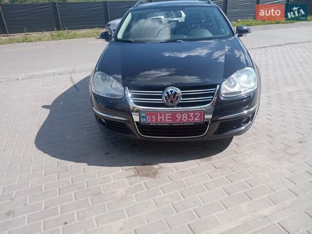 Черный Фольксваген Гольф, объемом двигателя 1.4 л и пробегом 139 тыс. км за 7200 $, фото 1 на Automoto.ua