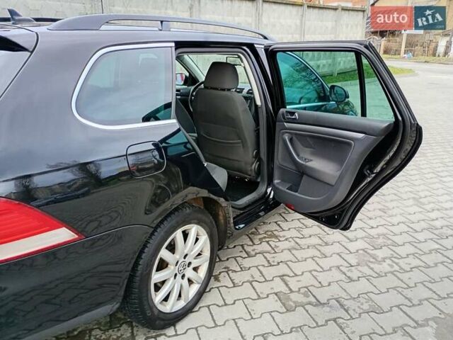 Черный Фольксваген Гольф, объемом двигателя 1.39 л и пробегом 173 тыс. км за 5999 $, фото 10 на Automoto.ua