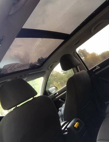 Черный Фольксваген Гольф, объемом двигателя 1.39 л и пробегом 241 тыс. км за 5300 $, фото 15 на Automoto.ua