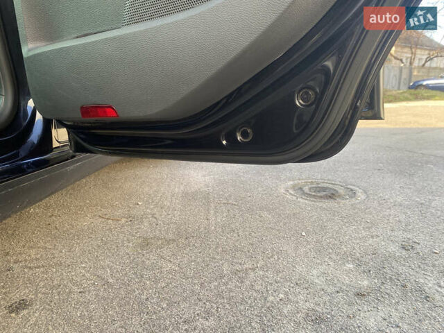 Черный Фольксваген Гольф, объемом двигателя 1.4 л и пробегом 265 тыс. км за 6200 $, фото 15 на Automoto.ua