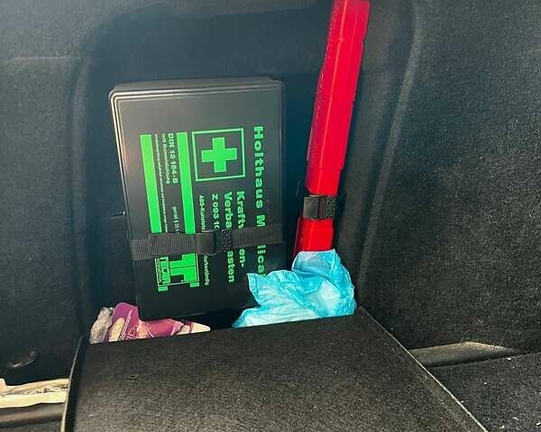 Чорний Фольксваген Гольф, об'ємом двигуна 1.6 л та пробігом 237 тис. км за 6800 $, фото 21 на Automoto.ua