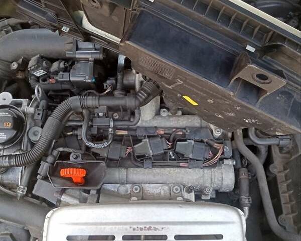 Черный Фольксваген Гольф, объемом двигателя 1.4 л и пробегом 139 тыс. км за 7200 $, фото 23 на Automoto.ua