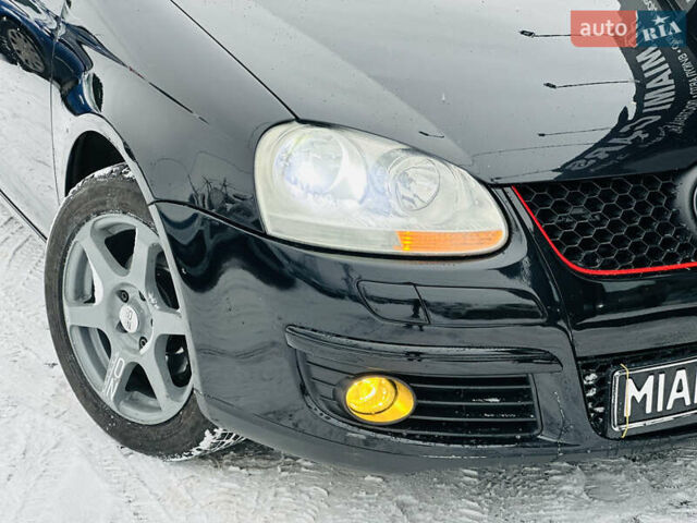 Черный Фольксваген Гольф, объемом двигателя 1.6 л и пробегом 247 тыс. км за 5900 $, фото 2 на Automoto.ua