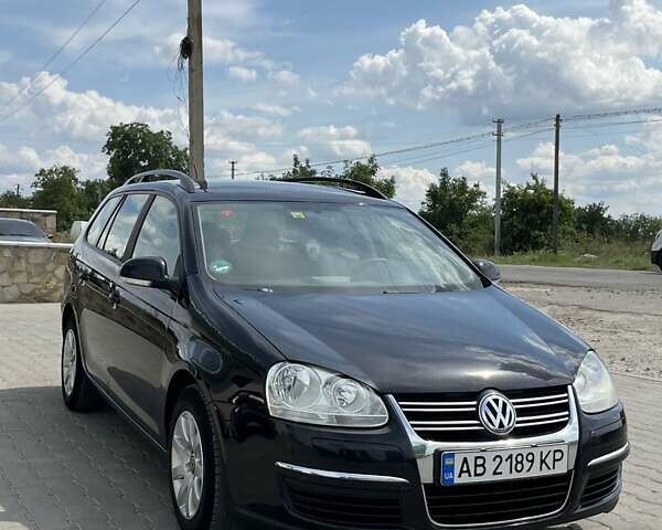 Черный Фольксваген Гольф, объемом двигателя 1.6 л и пробегом 226 тыс. км за 6700 $, фото 1 на Automoto.ua