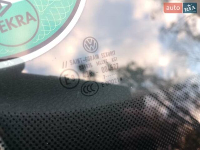 Черный Фольксваген Гольф, объемом двигателя 1.6 л и пробегом 181 тыс. км за 5550 $, фото 12 на Automoto.ua