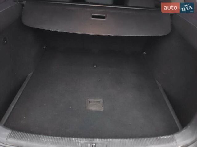 Черный Фольксваген Гольф, объемом двигателя 1.6 л и пробегом 181 тыс. км за 5550 $, фото 23 на Automoto.ua