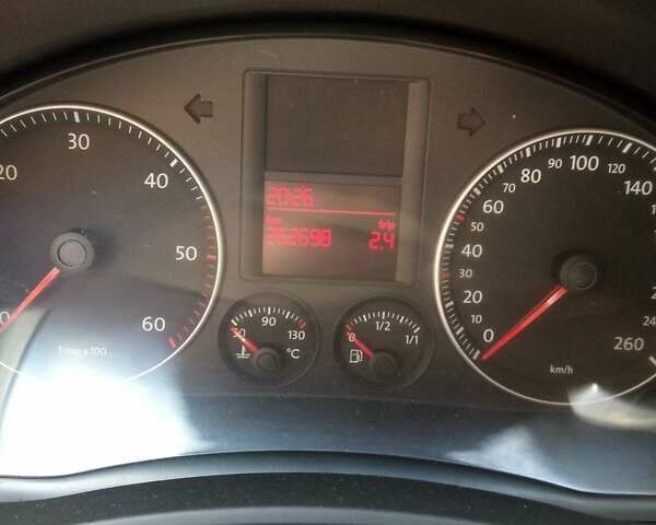 Черный Фольксваген Гольф, объемом двигателя 1.9 л и пробегом 262 тыс. км за 5800 $, фото 1 на Automoto.ua