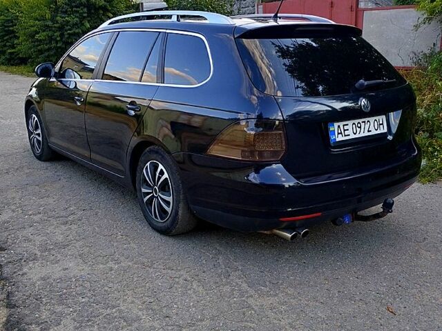 Черный Фольксваген Гольф, объемом двигателя 1.4 л и пробегом 265 тыс. км за 4800 $, фото 1 на Automoto.ua