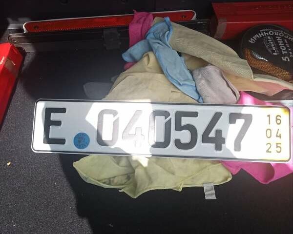 Черный Фольксваген Гольф, объемом двигателя 1.4 л и пробегом 139 тыс. км за 7200 $, фото 22 на Automoto.ua