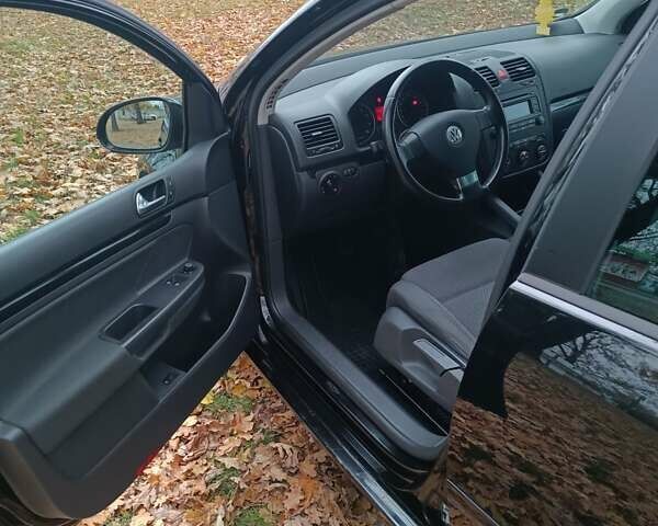 Фольксваген Гольф 2007 у Вінниці на Automoto.ua Чорний Фольксваген Гольф, об'ємом двигуна 1.6 л та пробігом 218 тис. км за 6700 $, фото 21 на Automoto.ua