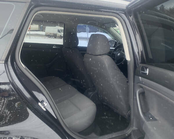 Черный Фольксваген Гольф, объемом двигателя 1.6 л и пробегом 240 тыс. км за 6700 $, фото 11 на Automoto.ua