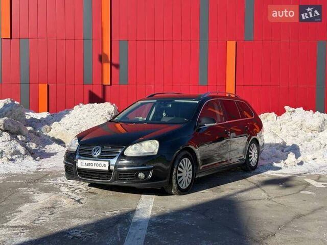 Черный Фольксваген Гольф, объемом двигателя 1.39 л и пробегом 211 тыс. км за 6290 $, фото 3 на Automoto.ua
