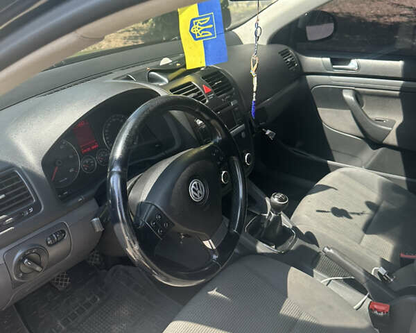 Черный Фольксваген Гольф, объемом двигателя 1.9 л и пробегом 234 тыс. км за 6100 $, фото 15 на Automoto.ua