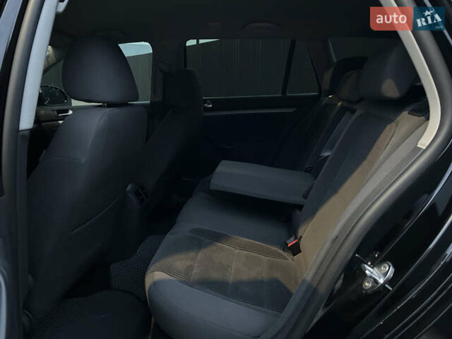 Черный Фольксваген Гольф, объемом двигателя 1.9 л и пробегом 289 тыс. км за 7450 $, фото 21 на Automoto.ua