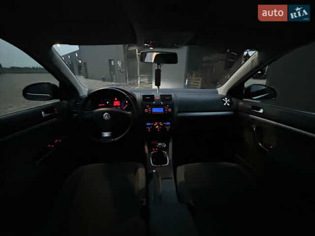 Черный Фольксваген Гольф, объемом двигателя 1.9 л и пробегом 289 тыс. км за 7450 $, фото 35 на Automoto.ua