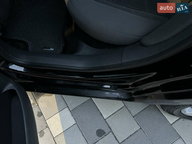 Черный Фольксваген Гольф, объемом двигателя 1.9 л и пробегом 289 тыс. км за 7450 $, фото 20 на Automoto.ua