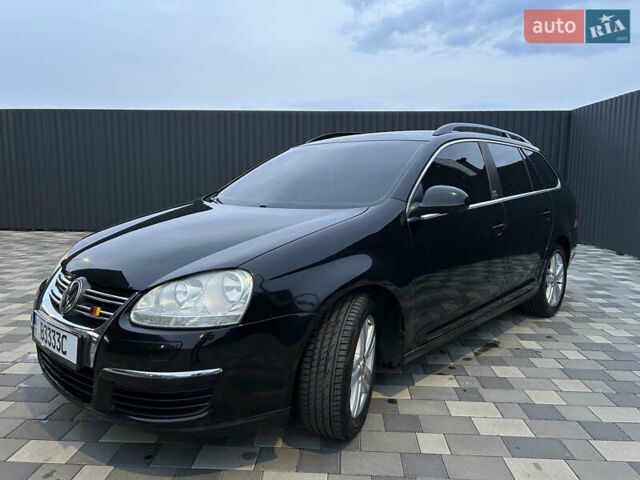 Черный Фольксваген Гольф, объемом двигателя 1.9 л и пробегом 289 тыс. км за 7450 $, фото 1 на Automoto.ua