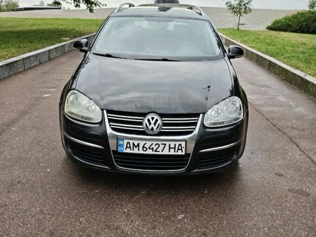 Черный Фольксваген Гольф, объемом двигателя 1.9 л и пробегом 302 тыс. км за 6200 $, фото 1 на Automoto.ua