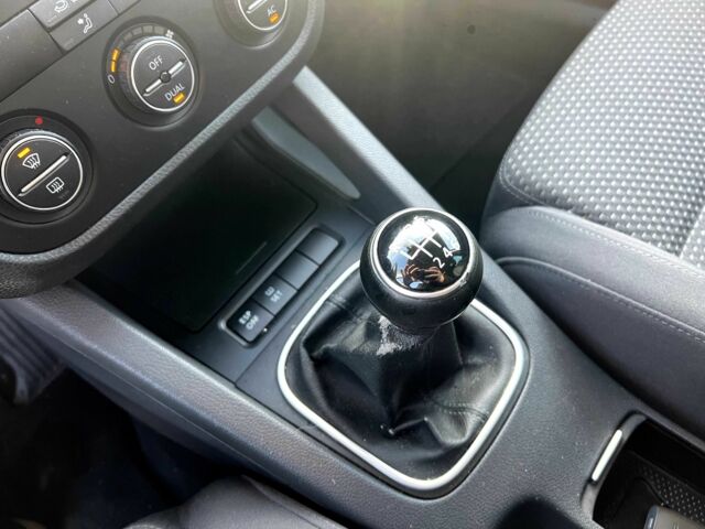 Черный Фольксваген Гольф, объемом двигателя 1.4 л и пробегом 248 тыс. км за 6500 $, фото 13 на Automoto.ua