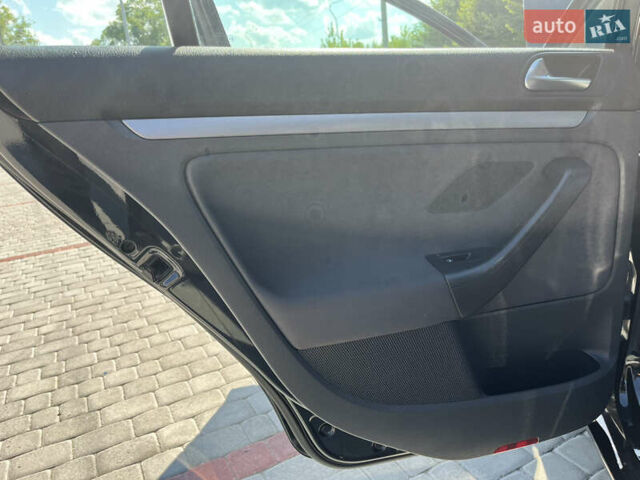 Черный Фольксваген Гольф, объемом двигателя 1.4 л и пробегом 271 тыс. км за 5850 $, фото 25 на Automoto.ua