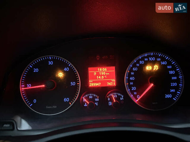 Черный Фольксваген Гольф, объемом двигателя 1.9 л и пробегом 289 тыс. км за 7450 $, фото 39 на Automoto.ua